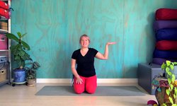 Midweek Movement - Fingers to Shoulders